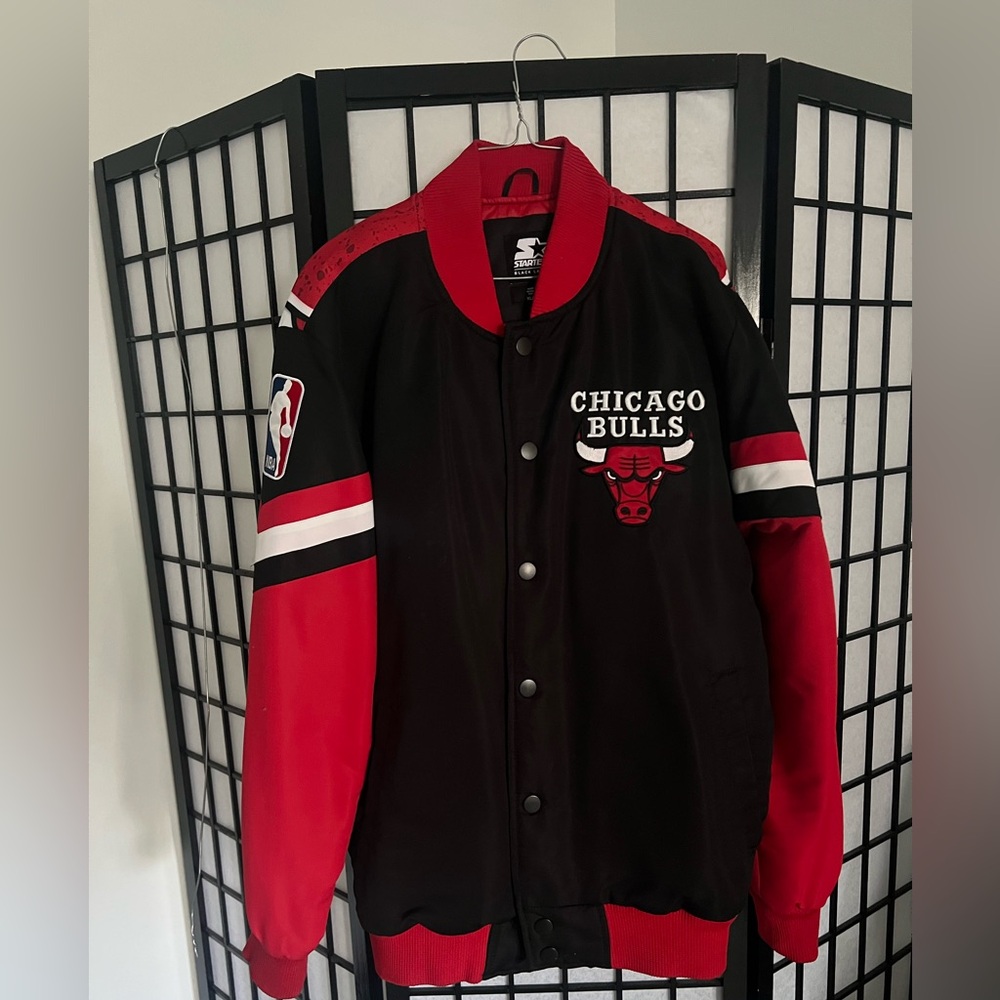 STARTER Bulls Black and Red Bomber Jacket